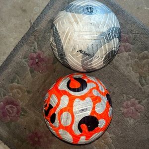 Premier league and Nike strike size 5 soccer balls